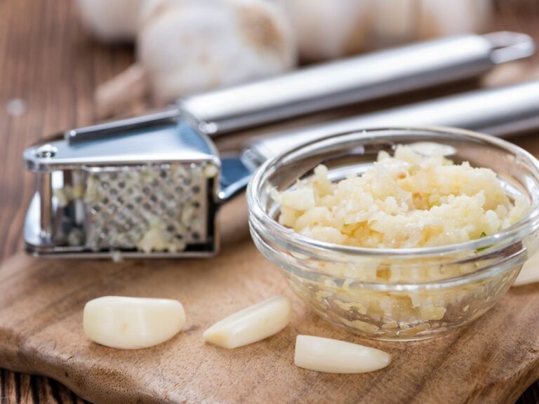 minced garlic