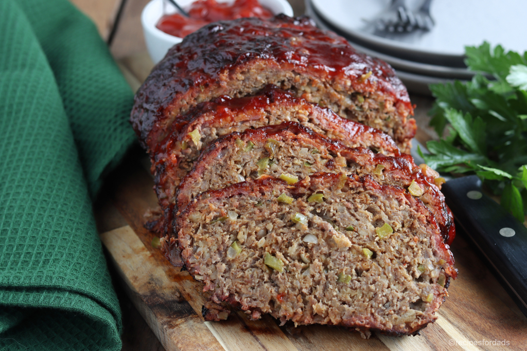 Finished smoked meatloaf with green napkin