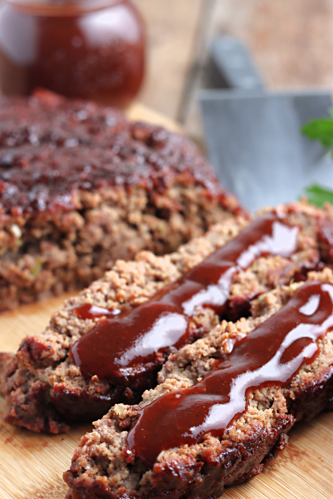 barbecue sauce on smoked meatloaf