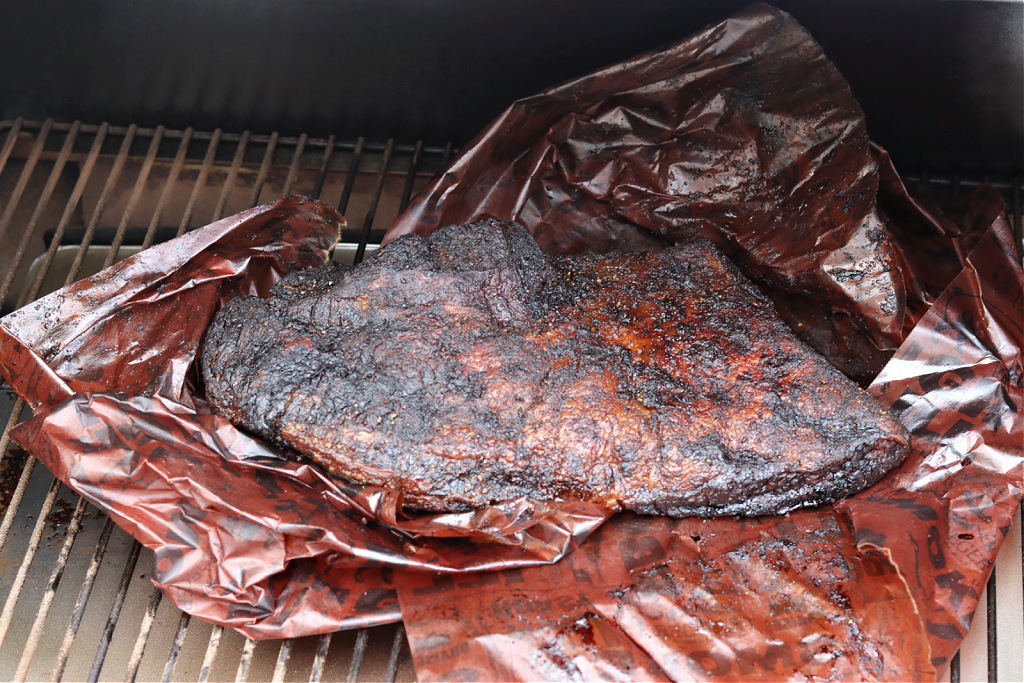 smoked brisket ready to eat