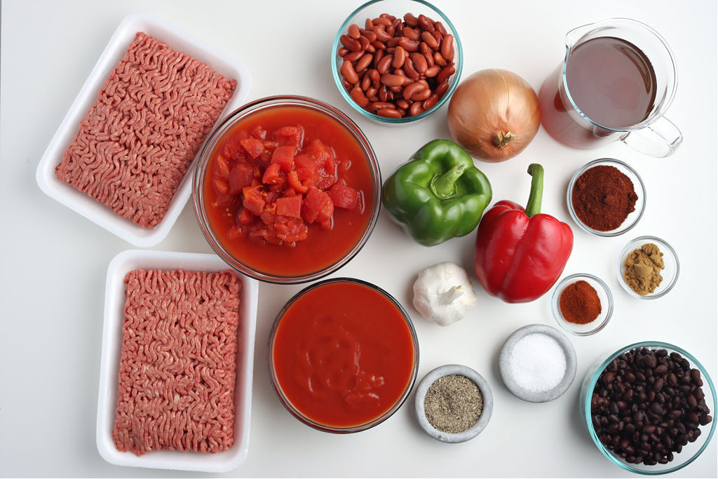 ingredients needed to make smoked chili